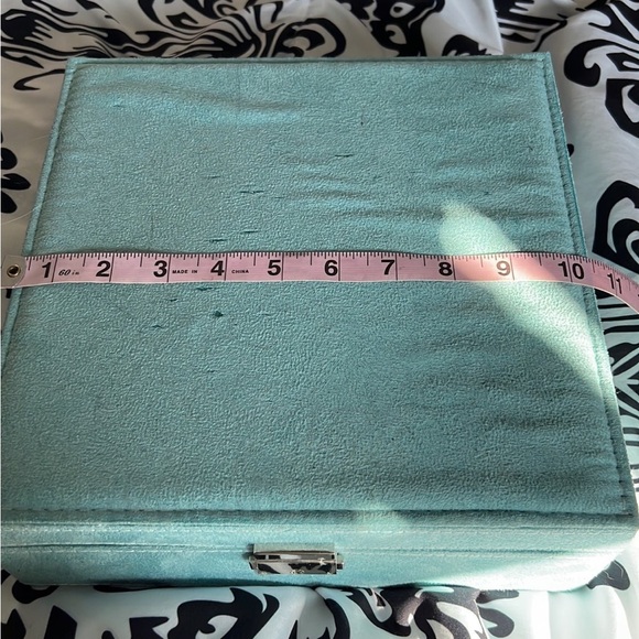 Jewelry box - Picture 9 of 10